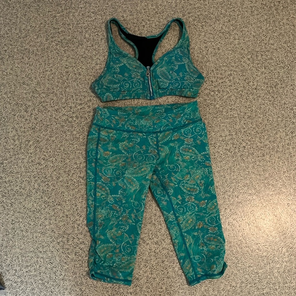 Teal and Gold Patterned Capri Leggings and bra top